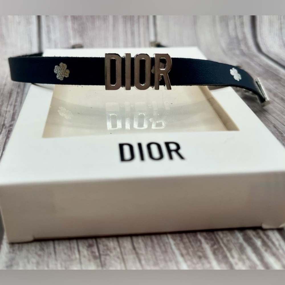 NIB Dior Lucky Charms Logo Choker Necklace Breloque Porte-Bonheur Black Silver - Picture 6 of 12
